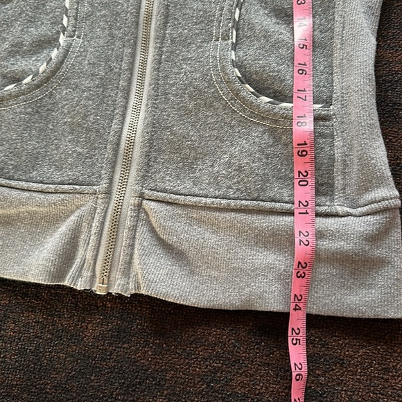 Lululemon Scuba Hoodie! - Picture 9 of 13